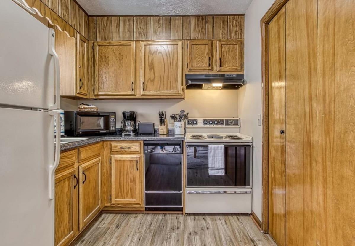 Pinecrest Townhomes-1King-2Queen Unit-Updated Pigeon Forge Dış mekan fotoğraf